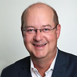 Warren_Hogan